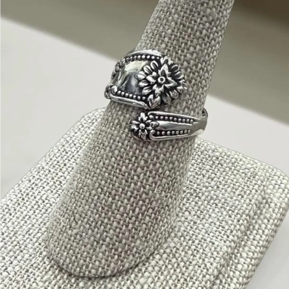 NWT 925 Sterling Silver Ornate Spoon Ring!Available in sizes 6-10! NEW!